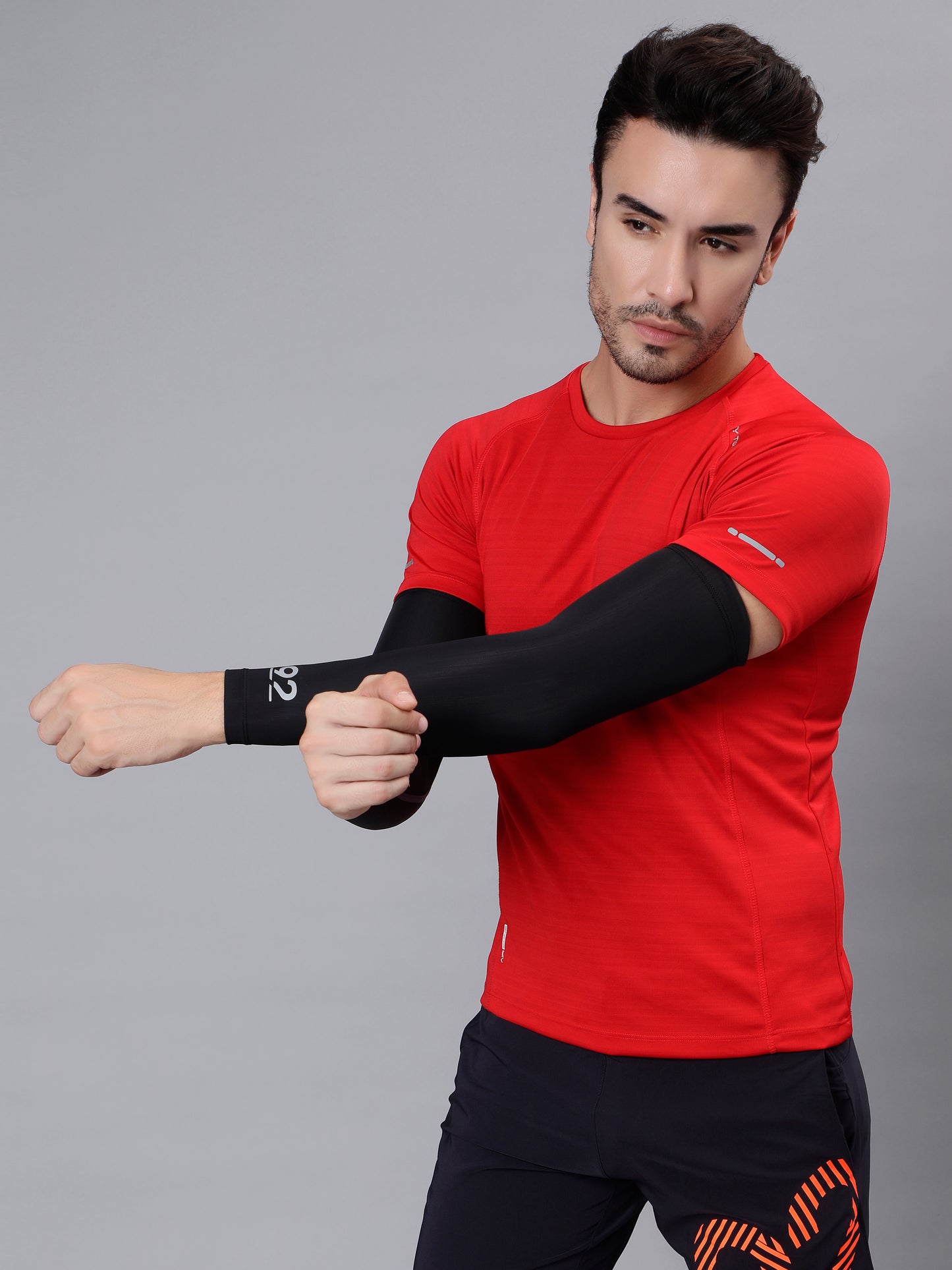 T3M28 - Arm Sleeve Nylon Luxury Compression Gear Pro