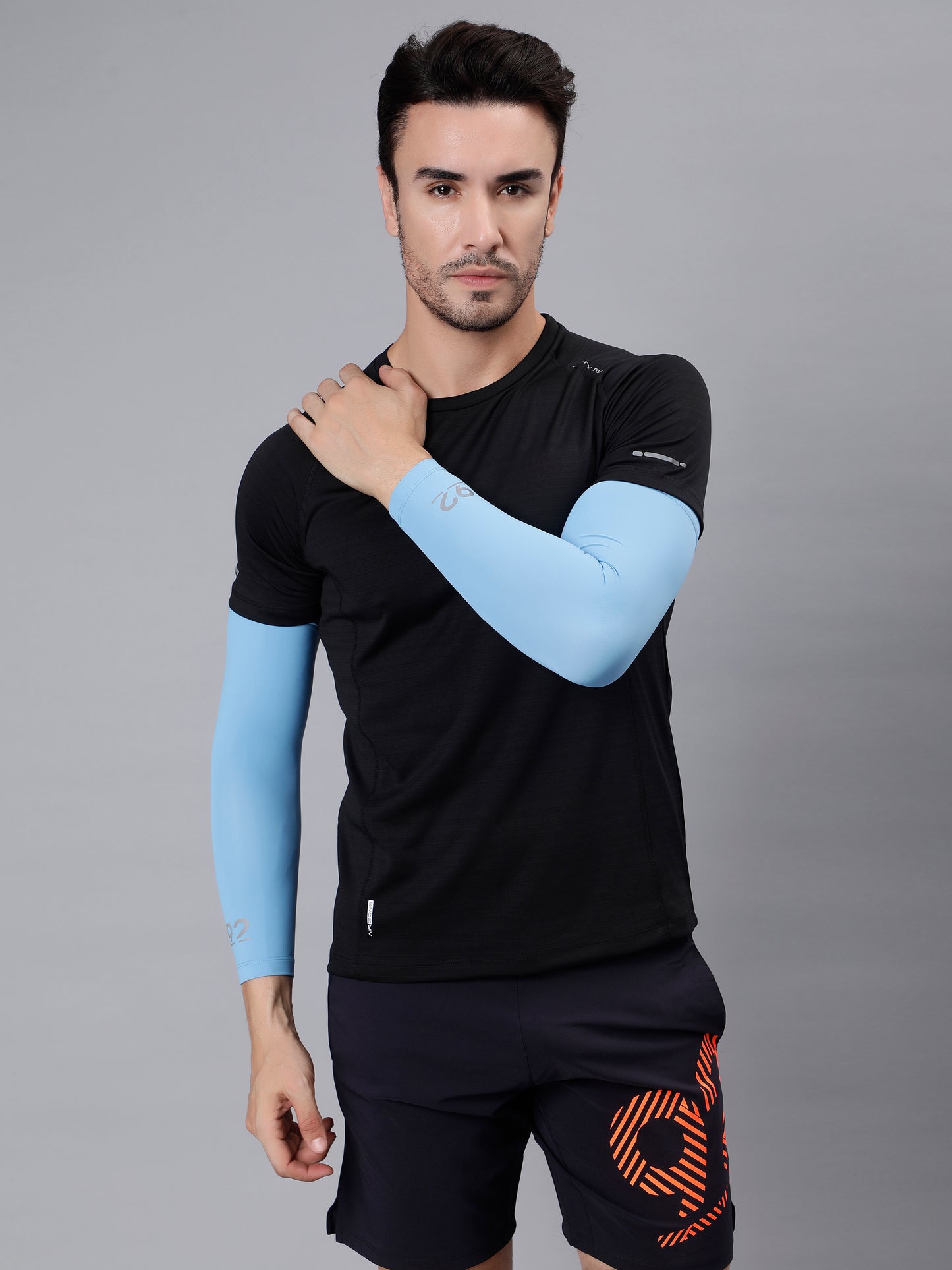 T3M28 - Arm Sleeve Nylon Luxury Compression Gear Pro