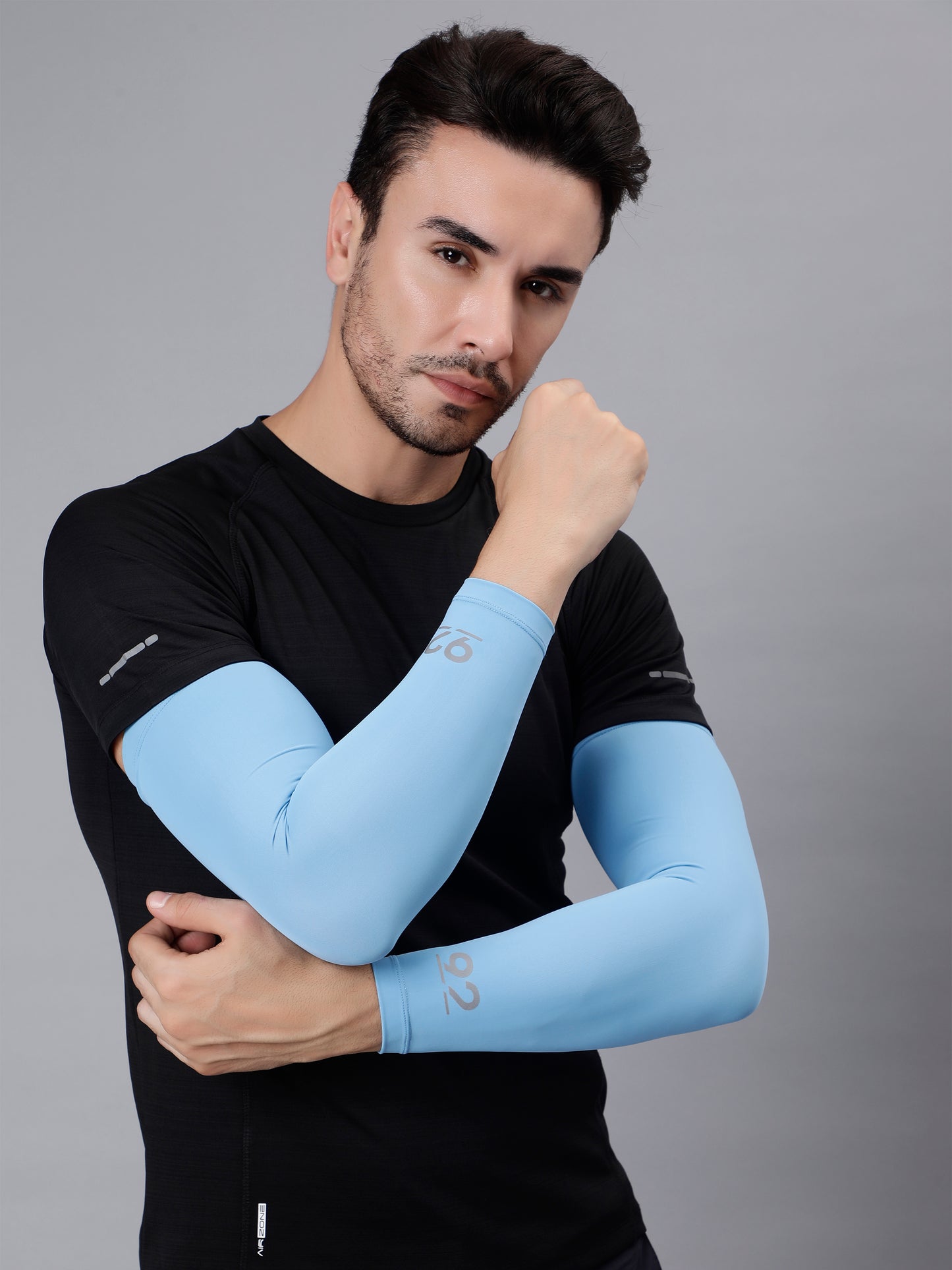 T3M28 - Arm Sleeve Nylon Luxury Compression Gear Pro